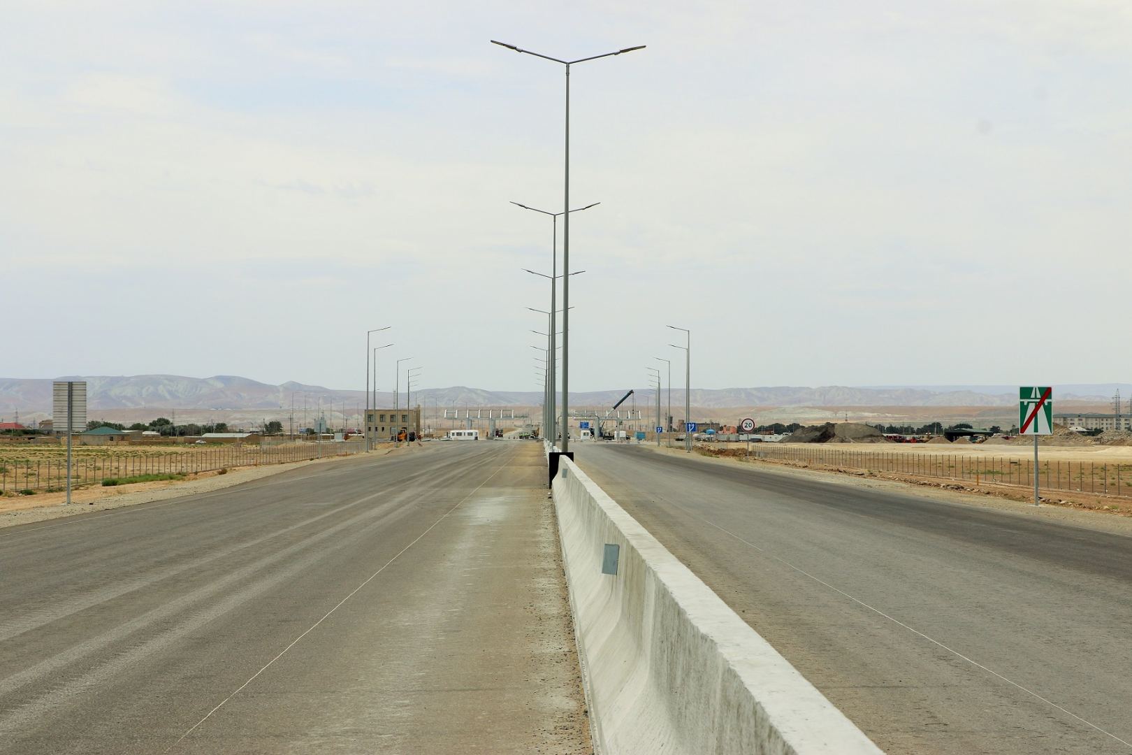 Yeni ödənişli avtomagistralın 30 km-lik hissəsinin tikintisi sona çatır (FOTO) - Gallery Image