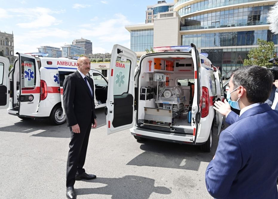 Prezident İlham Əliyevin tapşırığı ilə ölkəmizə yeni təcili tibbi yardım avtomobilləri gətirilib (FOTO) - Gallery Image