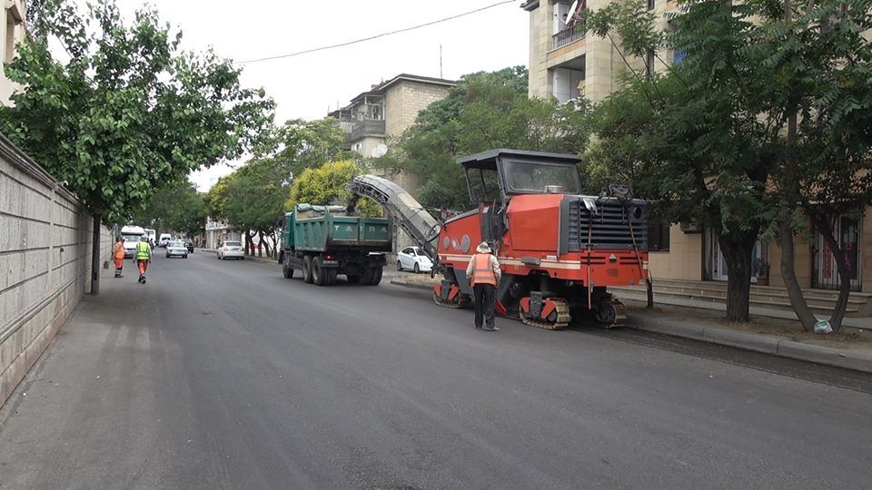 Biləcəri qəsəbəsinin mərkəzi küçələrindən daha biri əsaslı şəkildə təmir edilib (FOTO) - Gallery Image