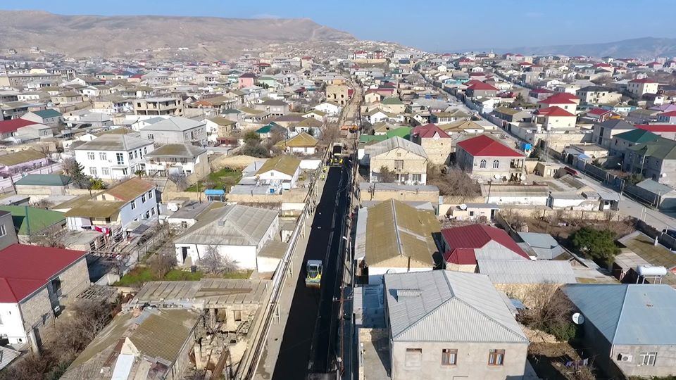 Qaradağ rayonunda16 km yol yenidən qurulur (FOTO) - Gallery Image