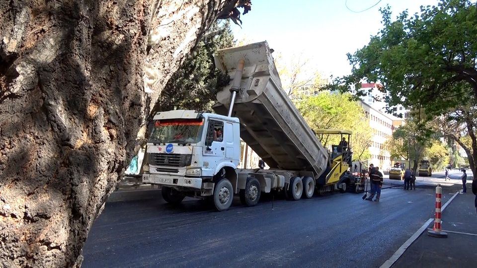 Bakıda 6630 metr uzunluğu olan küçə və yol təmir olundu (FOTO) - Gallery Image