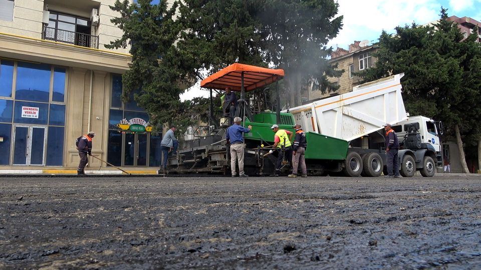 Bakıda 6630 metr uzunluğu olan küçə və yol təmir olundu (FOTO) - Gallery Image