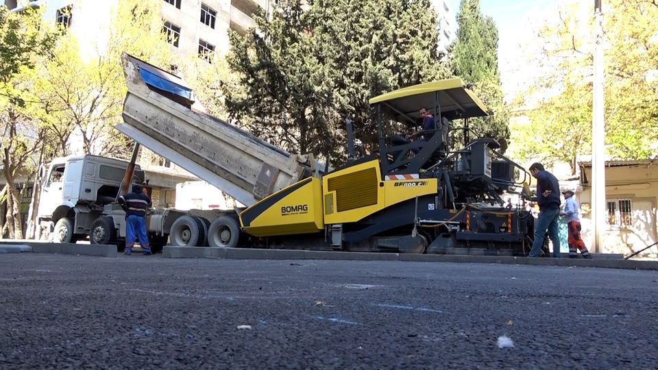 Bakıda 6630 metr uzunluğu olan küçə və yol təmir olundu (FOTO) - Gallery Image