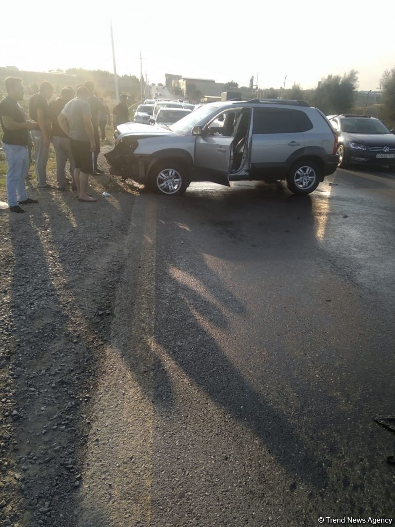 Bakıda ağır yol qəzası: xəsarət alan var (FOTO) - Gallery Image