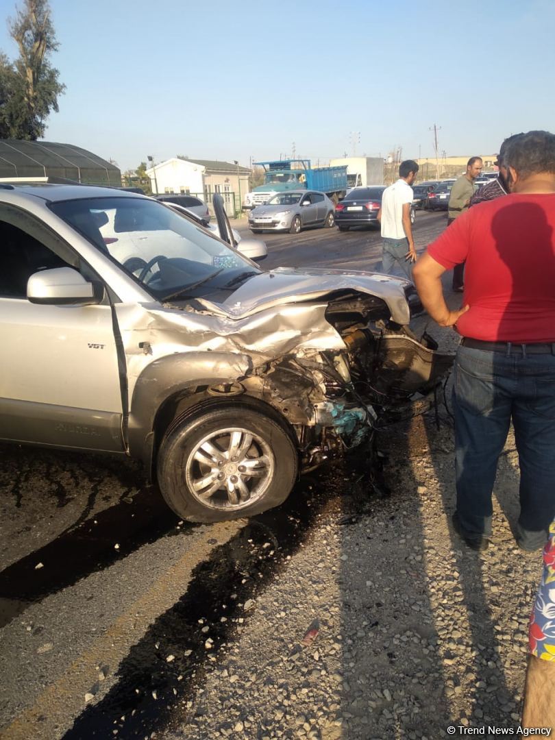 Bakıda ağır yol qəzası: xəsarət alan var (FOTO) - Gallery Image