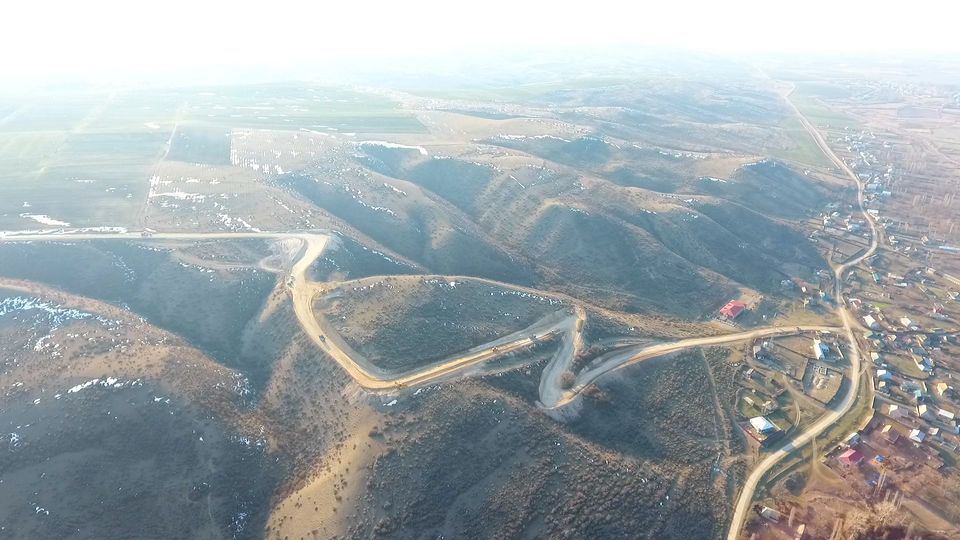 Şəkidə 5 min əhalinin istifadə etdiyi avtomobil yolunun tikintisi davam etdirilir (FOTO) - Gallery Image