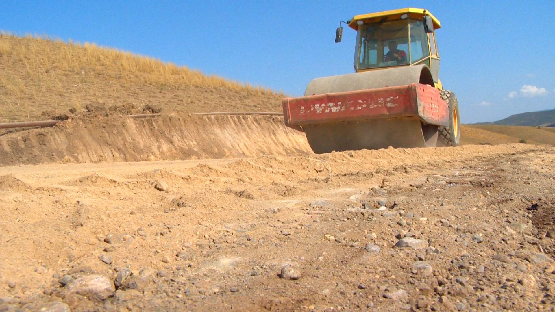 Sərhədyanı kəndin yolu təmir edilir (FOTO) - Gallery Image