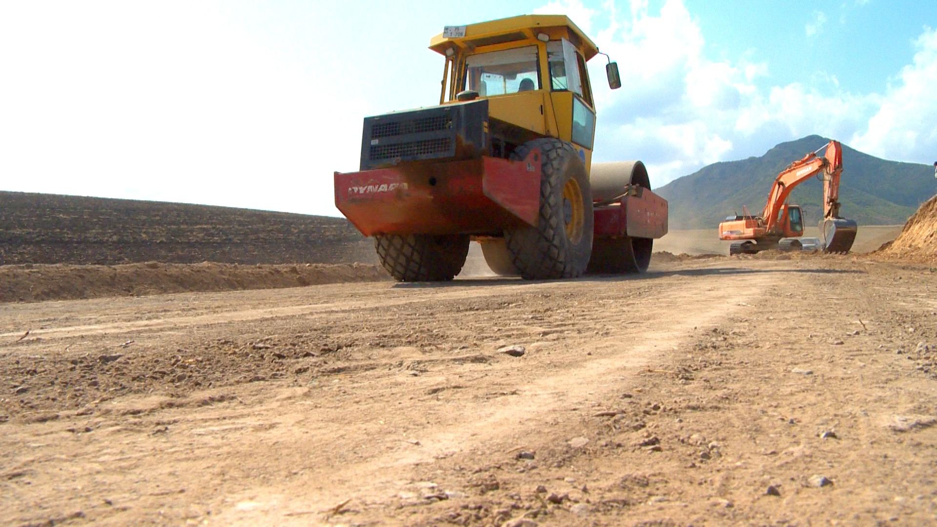 Sərhədyanı kəndin yolu təmir edilir (FOTO) - Gallery Image