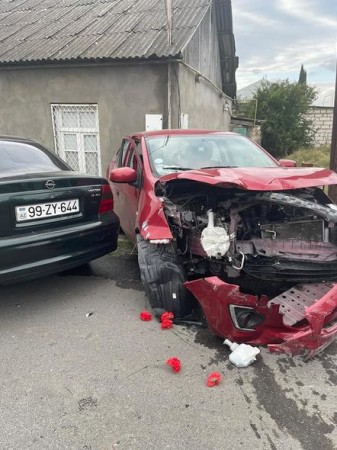 "Sürücülük vəsiqəm yoxdur"- Qəzaya düşən polis (FOTOLAR)