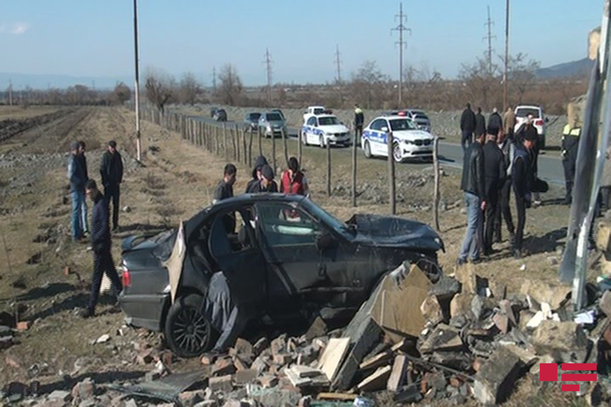 Zaqatalada yol qəzası baş verib, sürücü xəsarət alıb - FOTO 