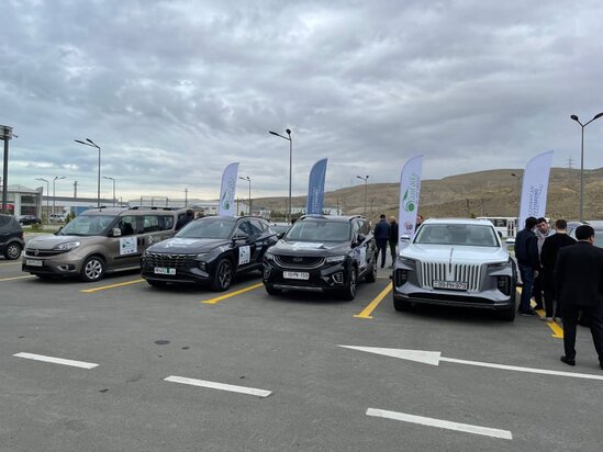 Azərbaycanda ilk dəfə "Ekoloji təmiz avtomobillər"in yürüşü baş tutub - FOTO