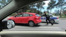 Yol polisləri sürücüyə belə kömək etdi  - FOTO