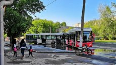 İki sərnişin avtobusu toqquşdu: 6 yaralı - VİDEO