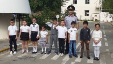 Yol polisi uşaq və yeniyetmələr arasında təbliğat işi aparır - FOTO