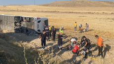 Reys avtobusu yol kənarına aşdı;2-si ağır, 32 yaralı - FOTO 