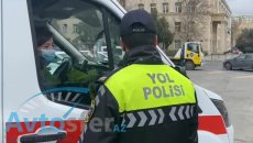 Yol polisi təcili yardım avtomobilini niyə saxladı - VİDEO