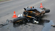 “Mercedes” motosikletlə toqquşdu - Sürücü öldü 