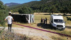 Turist avtobusu tələbələri daşıyan mikroavtobusla toqquşdu: Ölən və yaralılar var - FOTO 