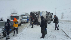 Avtobus dərəyə aşdı: ölən və yaralananlar var - FOTO 