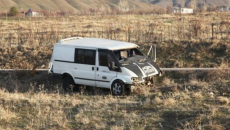 Mühacirləri daşıyan mikroavtobus aşıb, 4 nəfər ölüb, 25 nəfər yaralanıb   - FOTO