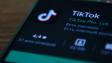 “Apple” Rusiya istifadəçiləri üçün “TikTok”u qadağan etdi